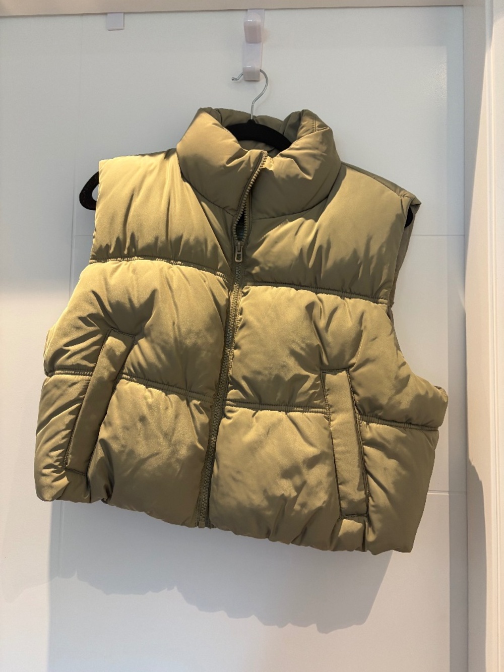 NWT H&M Divided Khaki puffer vest Size M